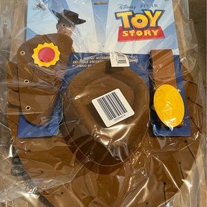 Kid’s Toy Story Woody hat holster and belt